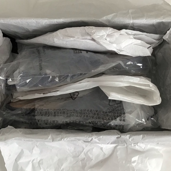 Banana Republic Suede Sandals NIB - Picture 10 of 10